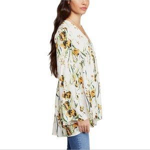 Free people long sleeve floral top size extra small